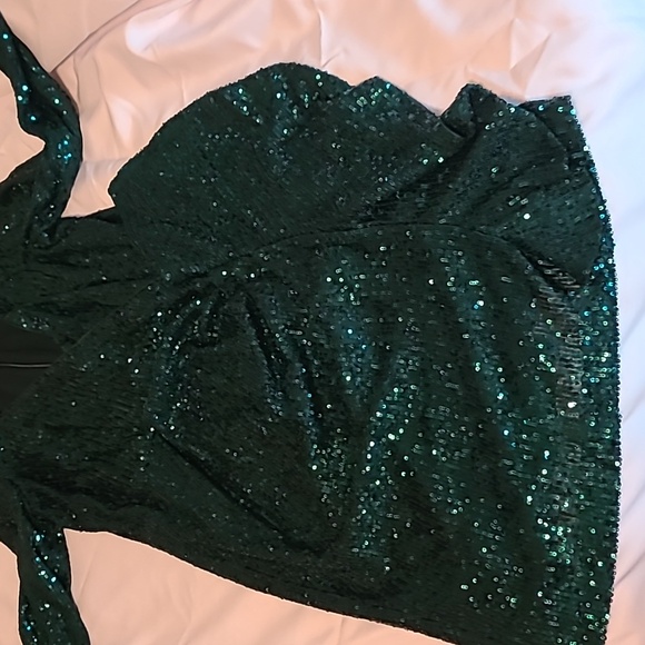Belle Badgley Mischka emerald sequin dress, size 10 - Picture 2 of 11